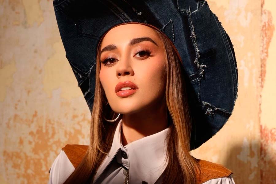 Carolina Ross, portada en ALS Magazine