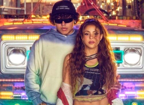 Shakira y Beéle lanzan el videoclip de "Algo tú" con mucha complicidad y movimientos de cadera